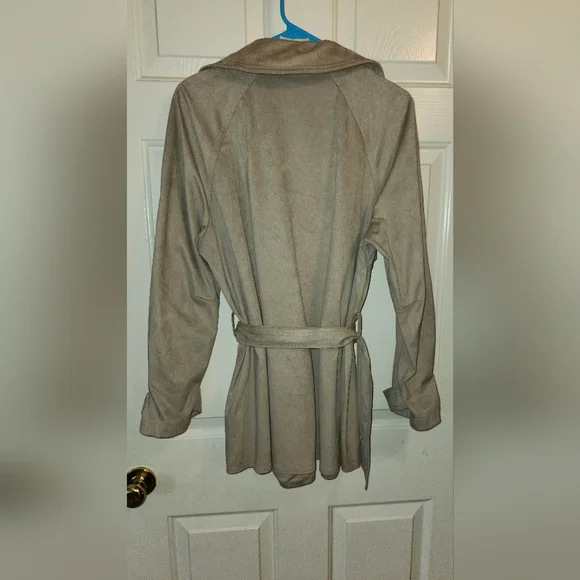 ZARA TRENCH COAT!! - Picture 6 of 7